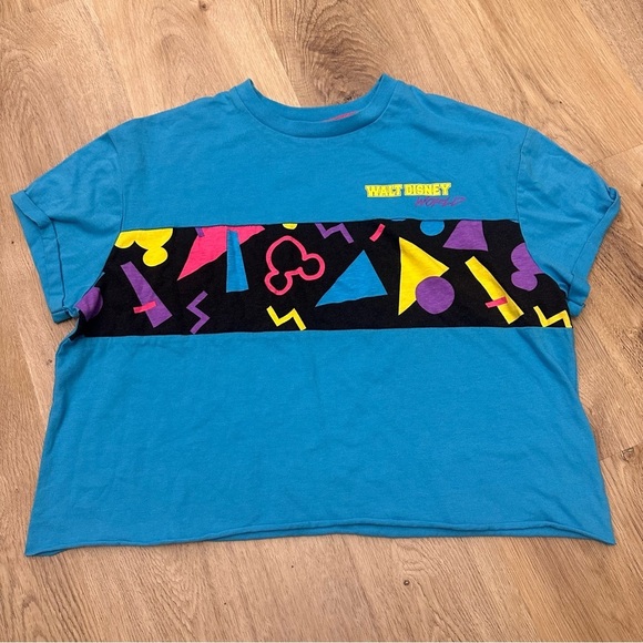 Disney Blue and Black Short Sleeve Crop Tee with Geometric Design - Picture 1 of 3